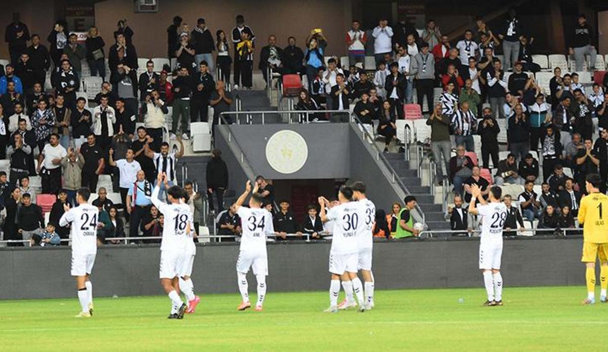 Altay, Alsancak Stadı'ndaki LED reklam panoları için firma ile anlaştı