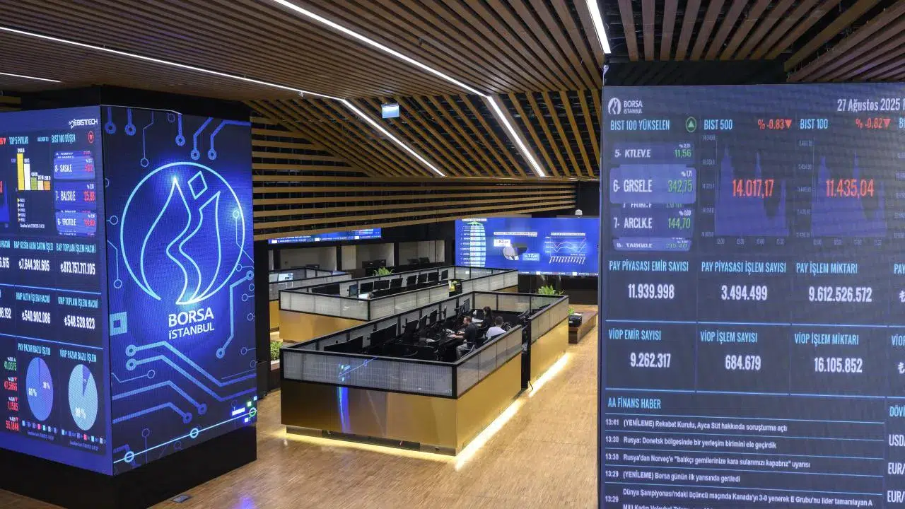 Sosyal medya üzerinden borsa manipülasyonu iddiasıyla 4 kişi yakalandı