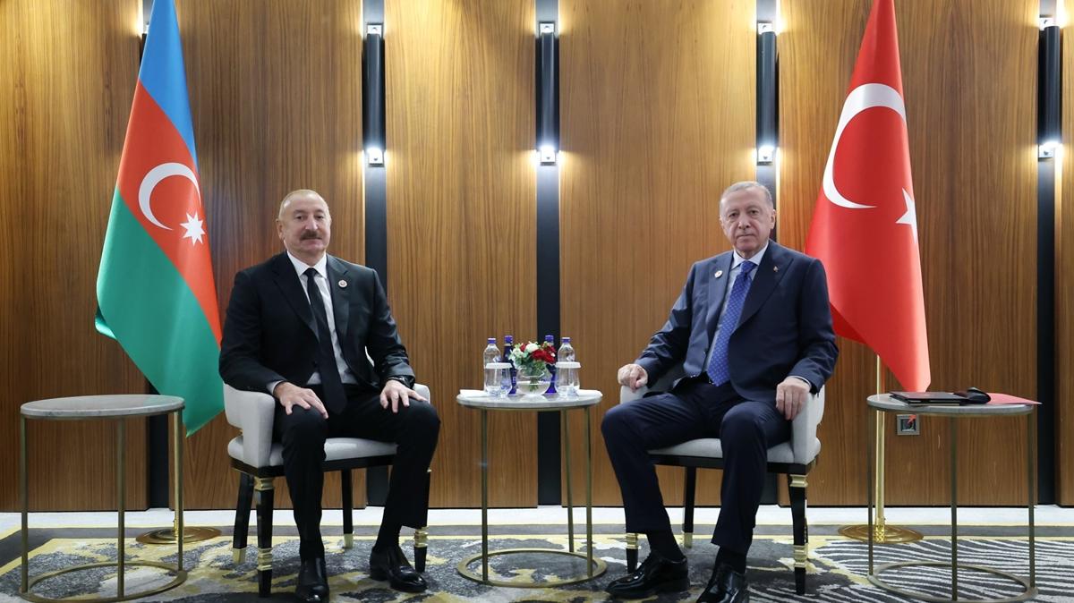 Erdoğan ve Aliyev Bişkek'te bir araya geldi