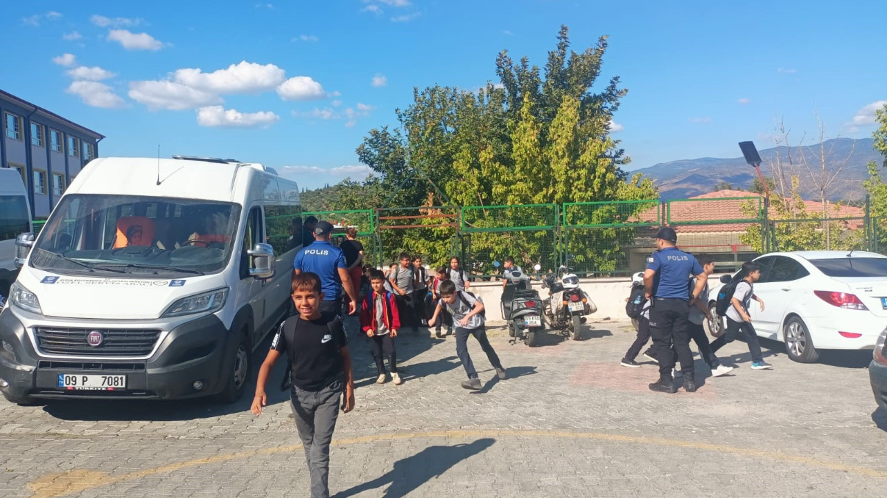 Bozdoğan emniyeti okul çevrelerinde ve servislerde denetim başlattı