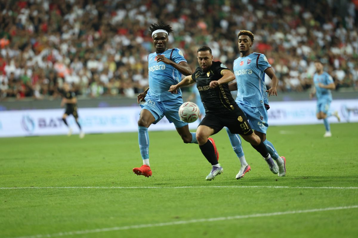Trabzonspor, Amedspor deplasmanında 2-1 mağlup oldu