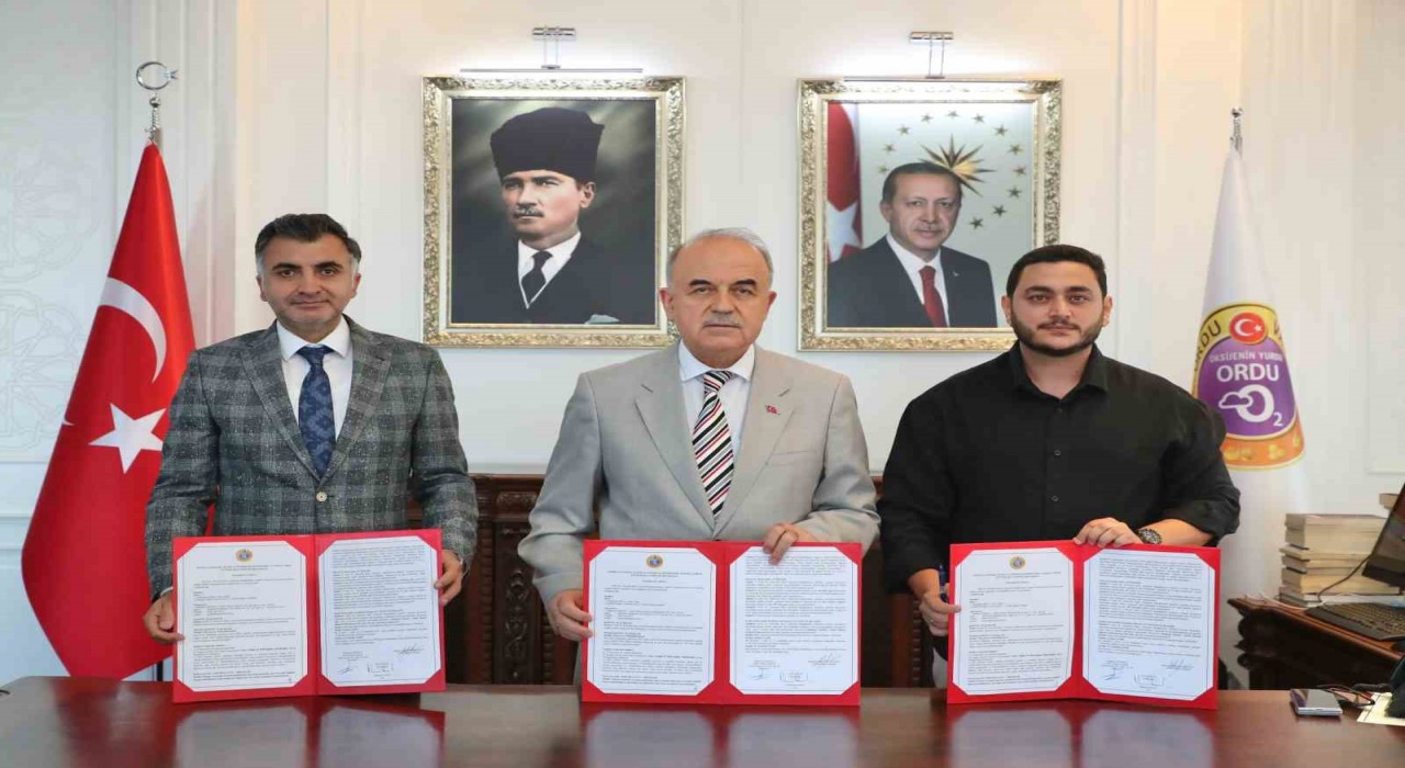 Ordu'da hayırseverin desteğiyle okul kütüphanesi modernleşiyor
