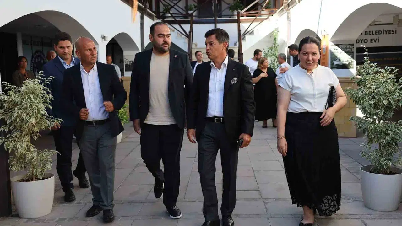Marmaris Belediye Başkanı Acar Ünlü muhtarlarla koordinasyon toplantısı yaptı