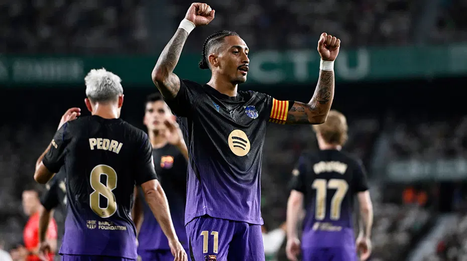 Barcelona deplasmanda Elche'yi 5-0 mağlup ederek sezona başladı