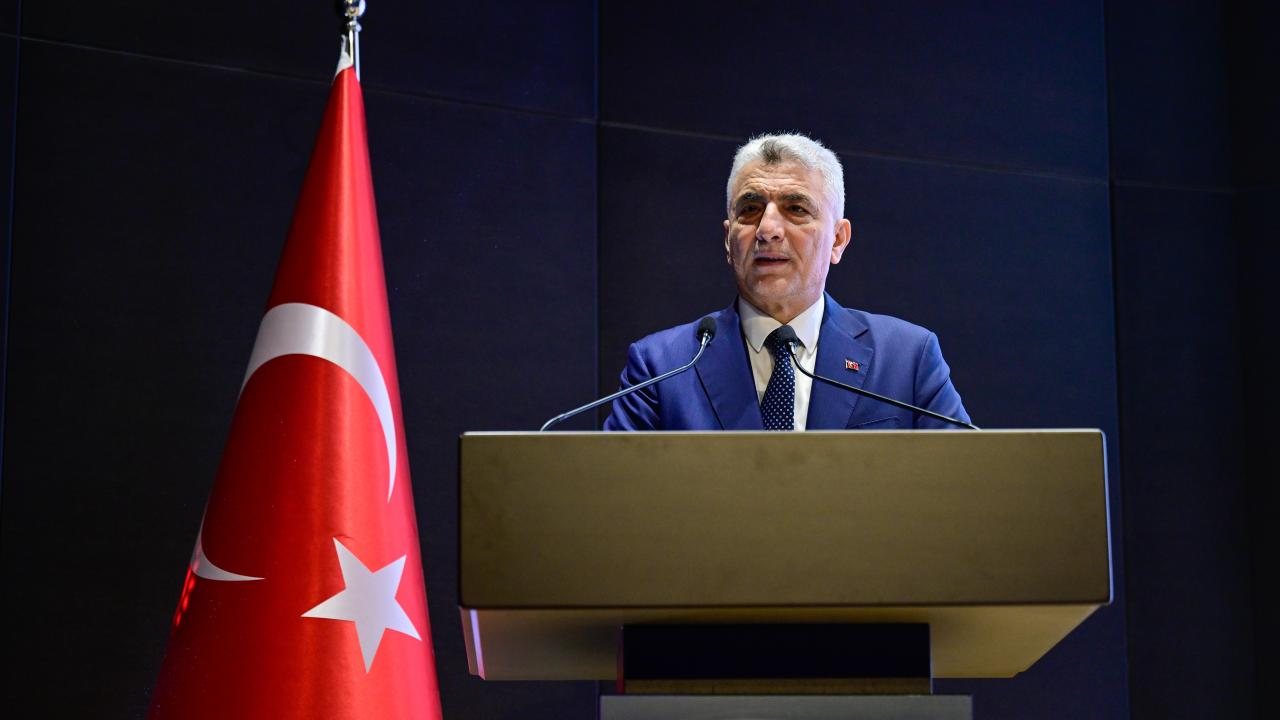 Ticaret Bakanı Bolat Türkiye ile ABD arasındaki ticaret hacmi hedefini açıkladı