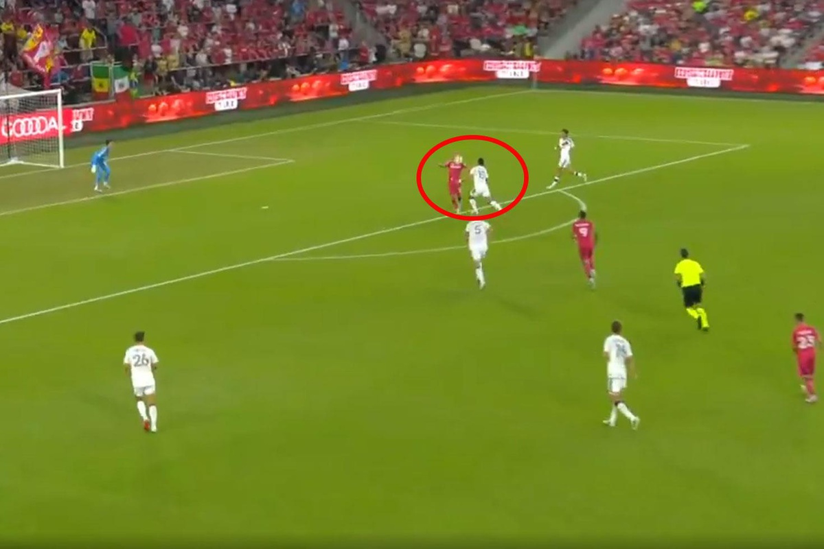Carlo Holse MLS'de 21 dakikada hat-trick yaparak tarihe geçti