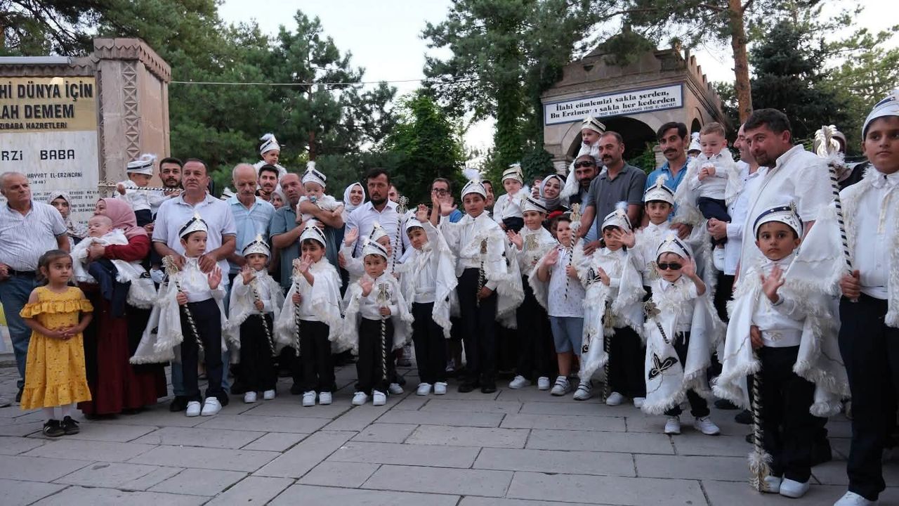 Erzincan'da 96 çocuk için geleneksel toplu sünnet şöleni düzenlendi