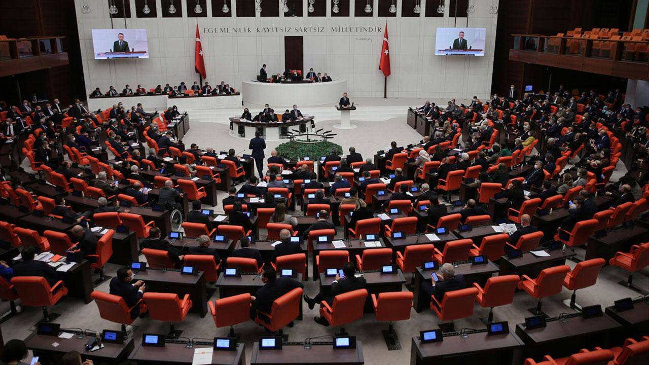 Meclis'te yatırım fonlarının tasfiyesine ilişkin kanun teklifi öne çekildi