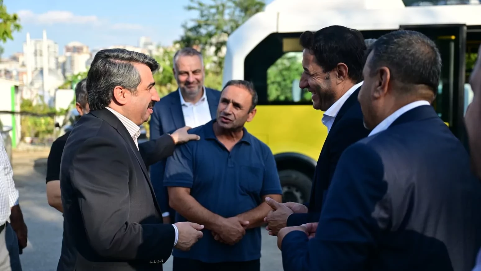 Yıldırım Belediye Başkanı Oktay Yılmaz şoför esnafını ziyaret etti