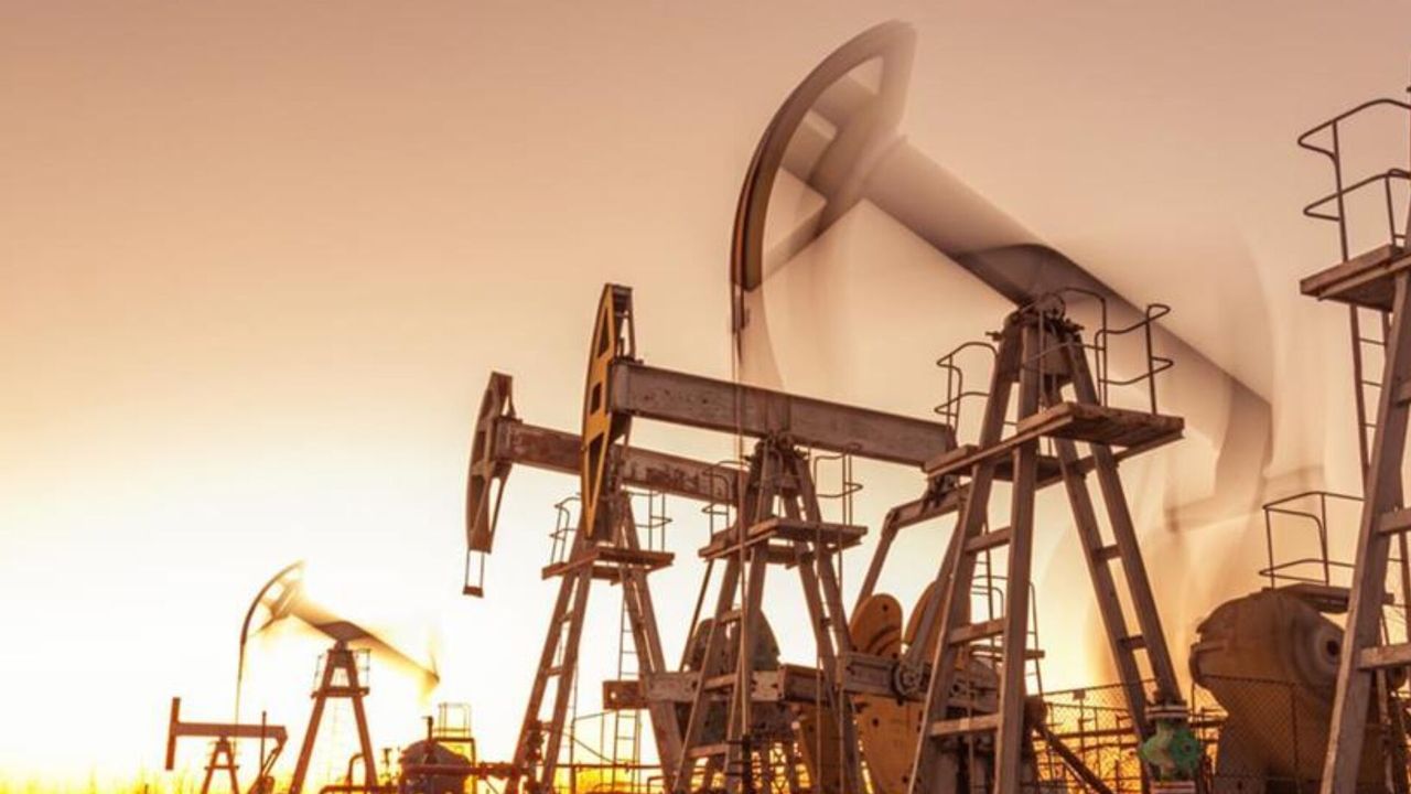 Brent petrol fiyatı Orta Doğu'daki gerilimler nedeniyle yükseldi