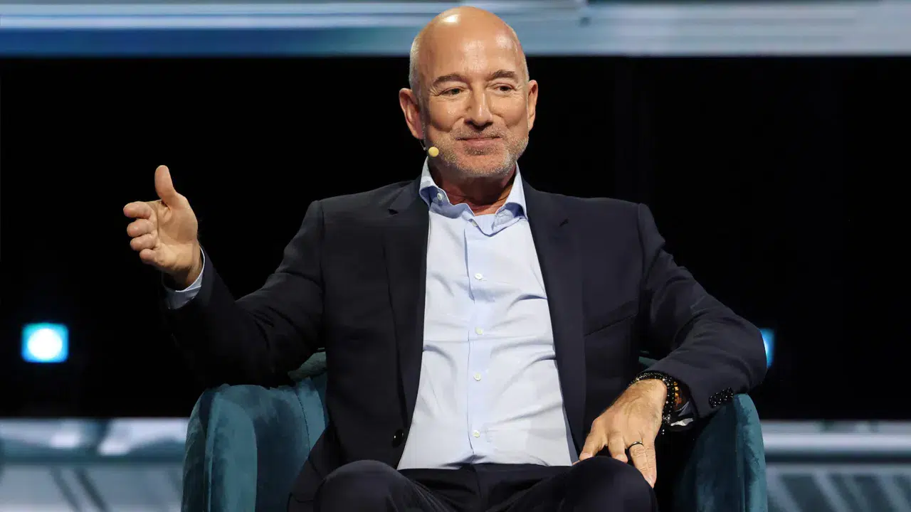 Jeff Bezos düşük gelirli Amerikalıların vergi ödememesi gerektiğini savundu