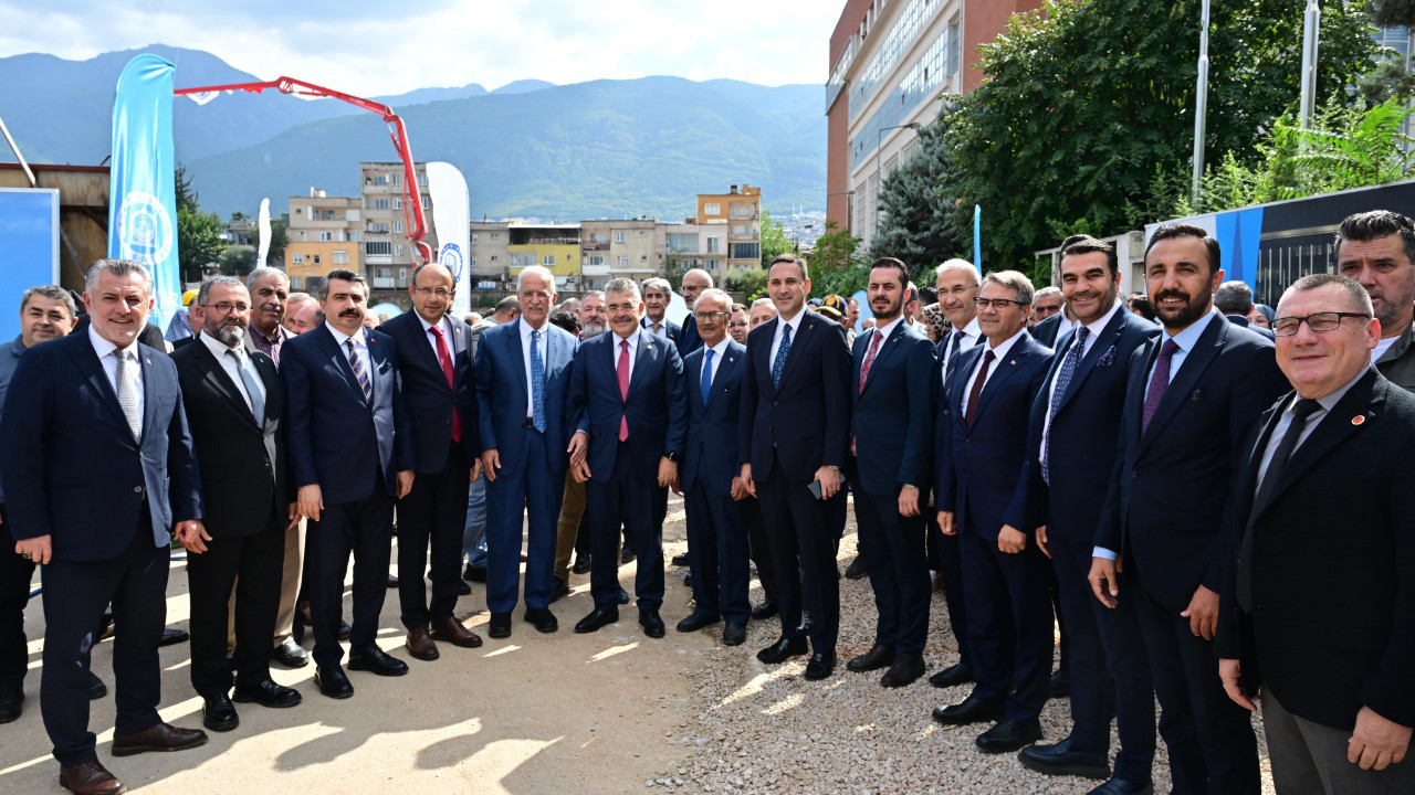 Yıldırım'da 2 milyar liralık Duaçınarı Kültür ve Yaşam Merkezi'nin temeli atıldı