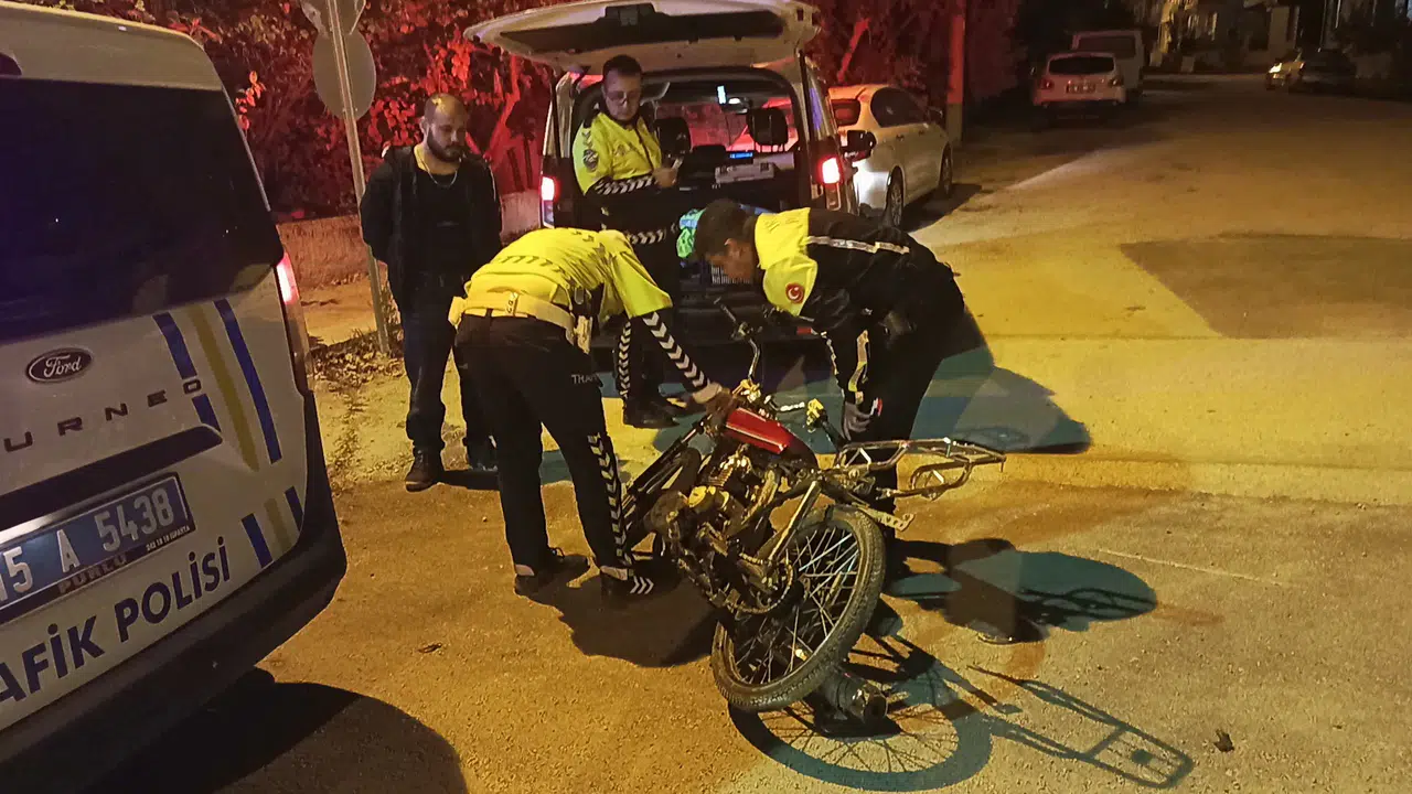 Burdur'da motosiklet kazasında iki çocuk yaralandı