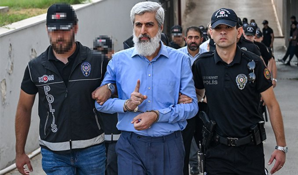 Adana merkezli suç örgütüne yönelik operasyonda iç infaz sistemi tespit edildi