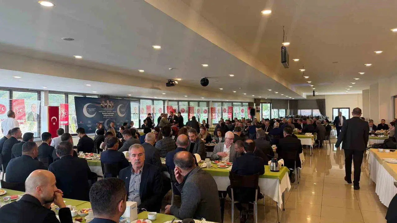 MHP Bursa teşkilatları İznik'te istişare kampı düzenledi