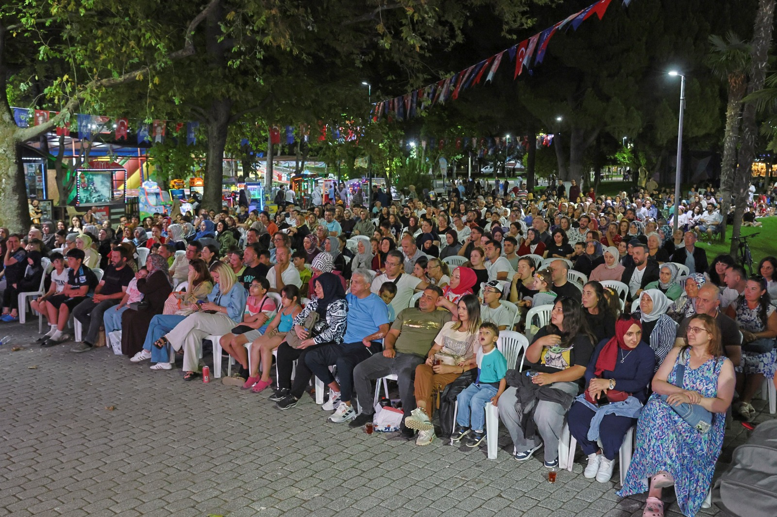 Çin Medya Grubu yapımı 'Mirasın Koruyucusu' programı Bakü'de gösterildi