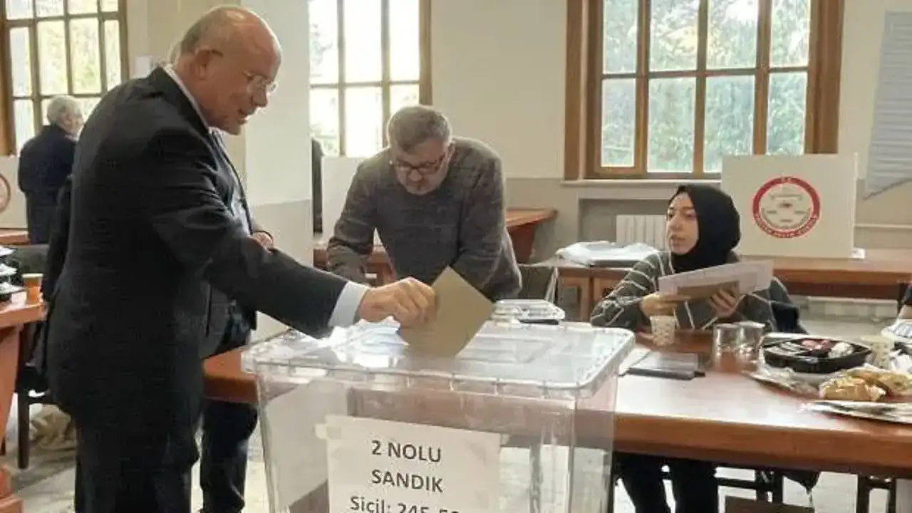 Rıza Saka İstanbul 2 Nolu Barosu Başkanı seçildi