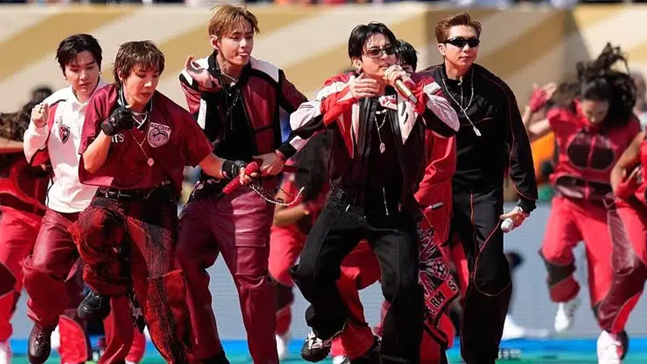 BTS, Spotify'da bir yılda 10 milyar dinlenmeyi aşan ilk müzik grubu oldu