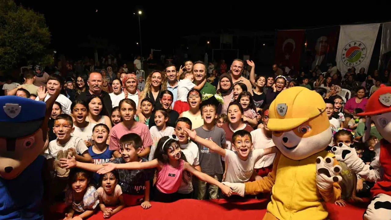 Kepez Belediyesi'nin Sahne Kepez etkinlikleri Zeytinlik Mahallesi'nde yapıldı
