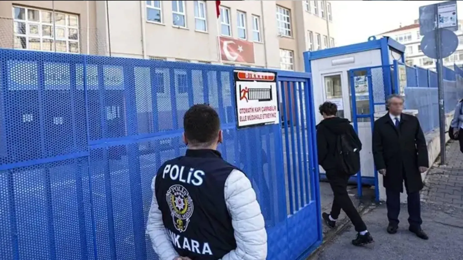 İçişleri Bakanlığı ruhsatlı silah sahiplerine muhafaza uyarısı yaptı