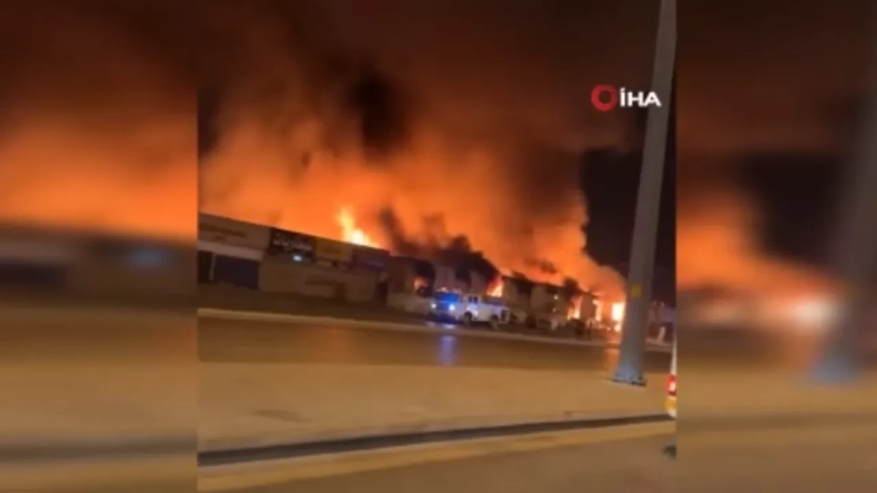 Husiler Suudi Arabistan'daki askeri üs ve sivil yerleşimleri hedef aldı