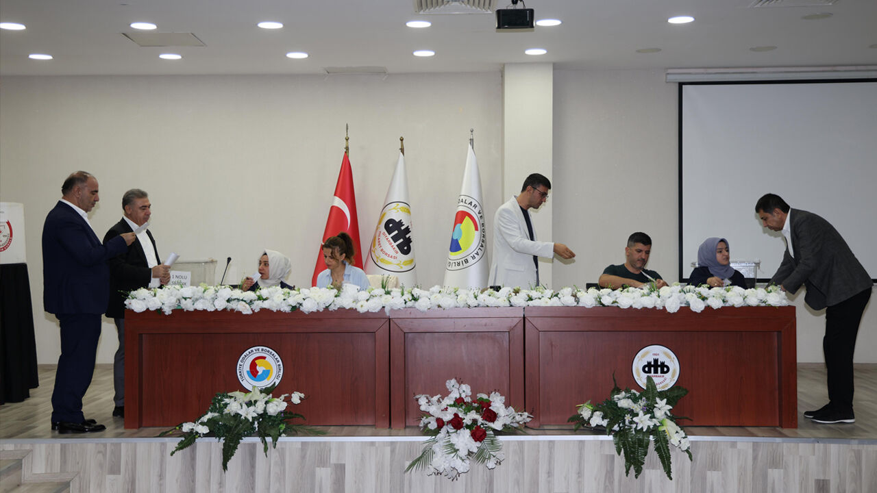 Engin Yeşil Diyarbakır Ticaret Borsası başkanlığına yeniden seçildi