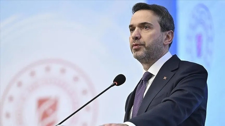 Bakan Bayraktar Moskova'da Hane temalı İslam Sanatları Sergisi'ni açtı