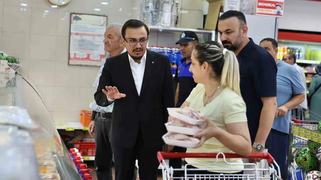 Sincan Belediyesi marketlerde fiyat ve son tüketim tarihi denetimi yaptı