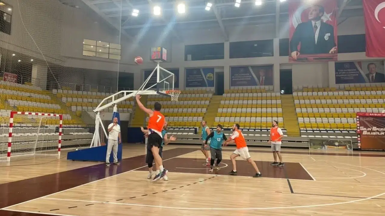 Bayburt'ta Kamu Spor Oyunları basketbol şampiyonu Gençlik ve Spor İl Müdürlüğü oldu