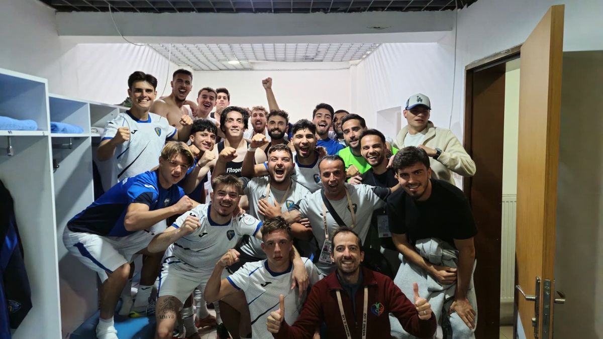 Karacabey Belediyespor penaltılarla Galata Spor'u eleyerek üst tura çıktı