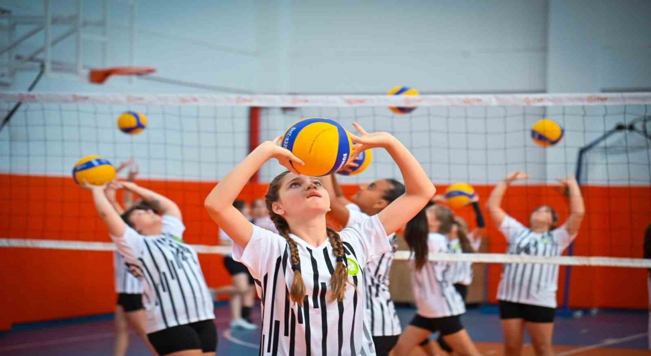 Manisa'da yaz spor okulları sertifika töreniyle sona eriyor
