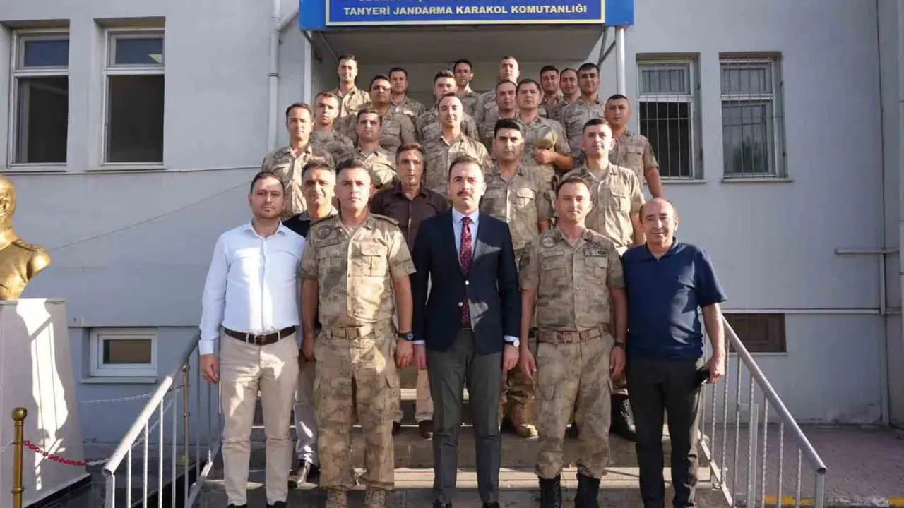 Üzümlü Kaymakamı Hökelekli'den jandarma karakoluna asayiş incelemesi