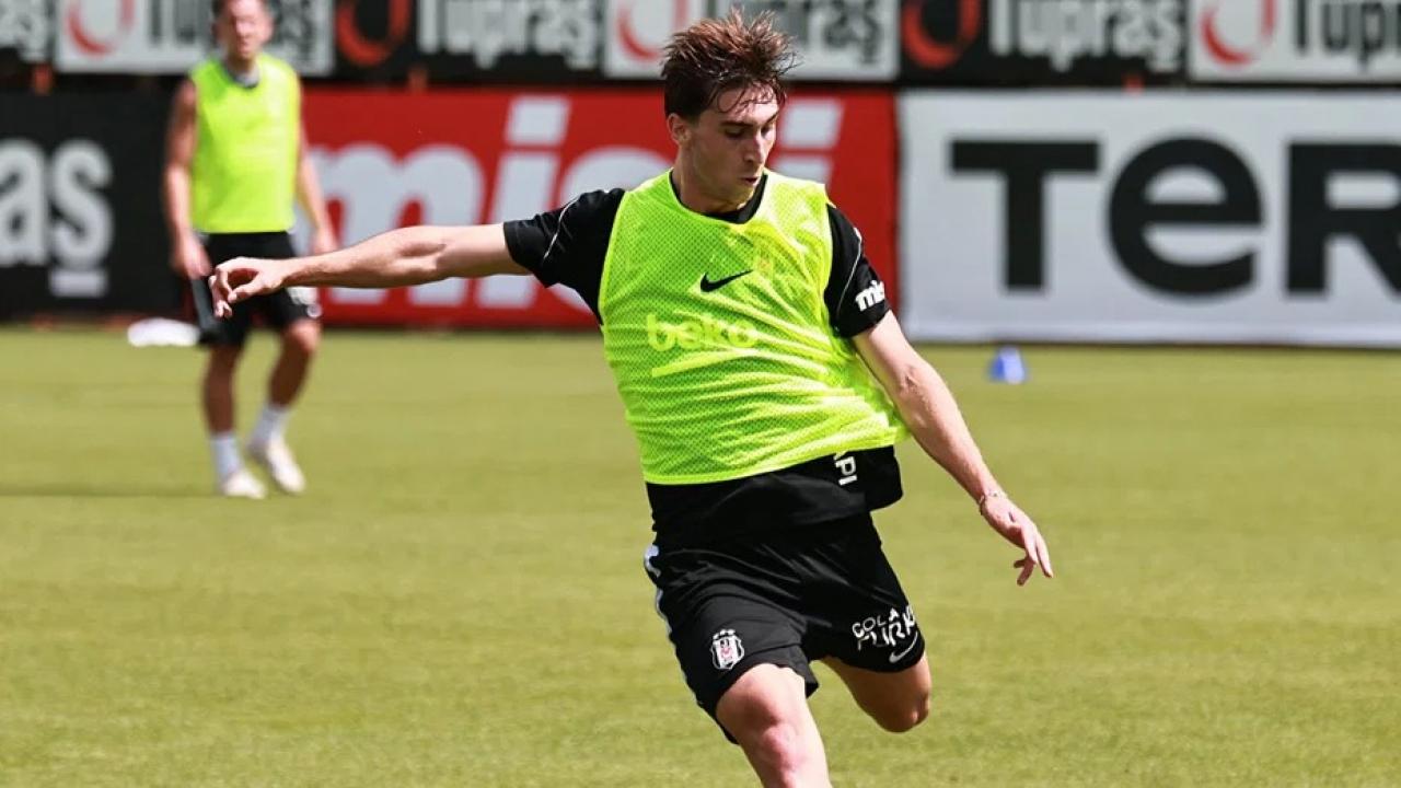 Beşiktaş'ta yeni transferler ilk antrenmanlarına çıktı