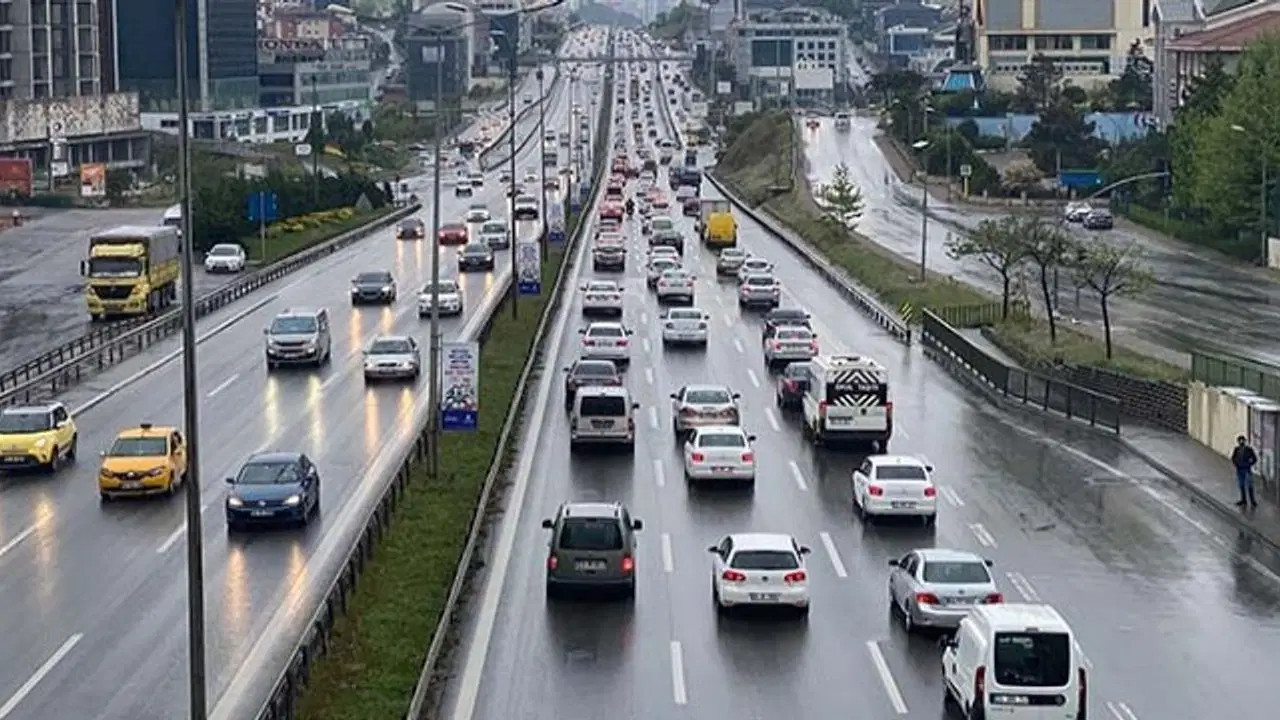 D-100 kara yolunun Ankara yönünde 50 gün boyunca şerit daraltılacak