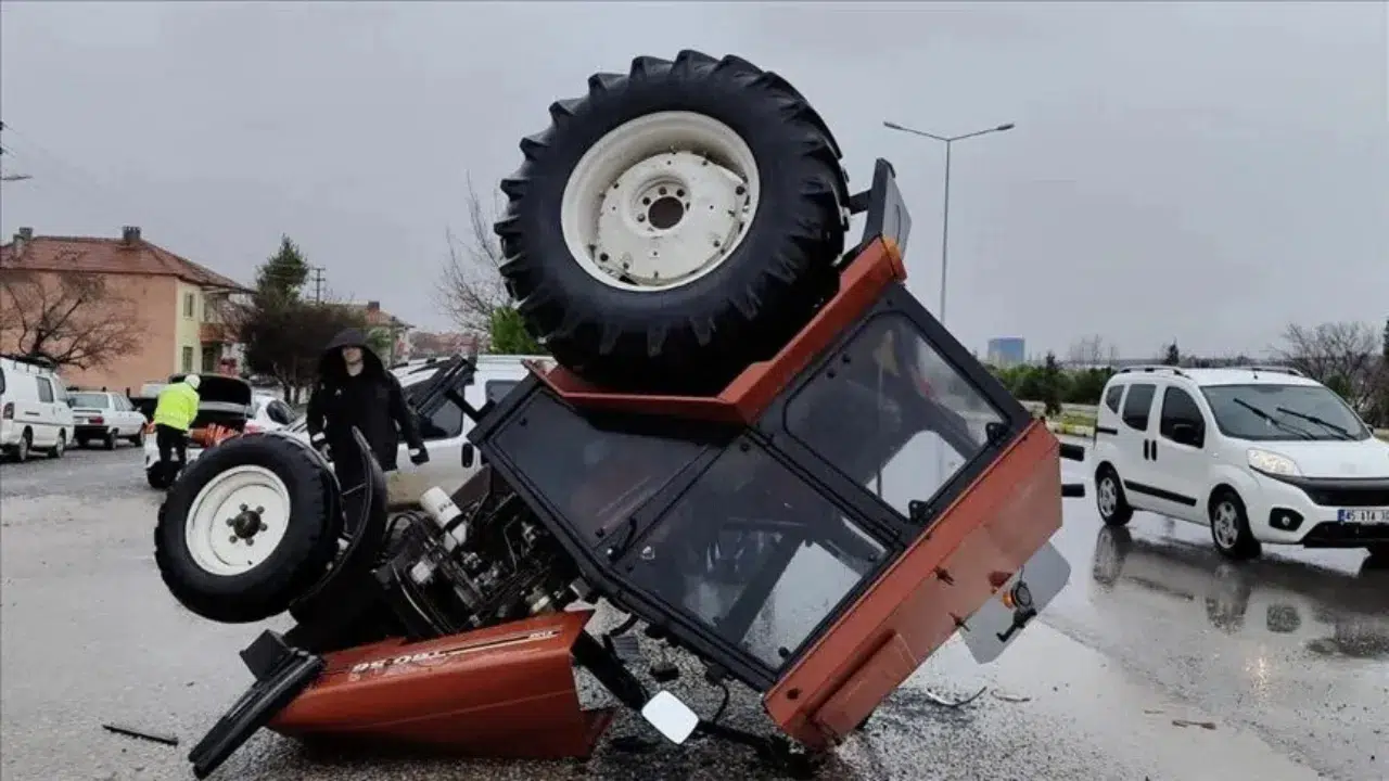Erzurum ve Ordu'da meydana gelen traktör kazalarında 2 kişi hayatını kaybetti