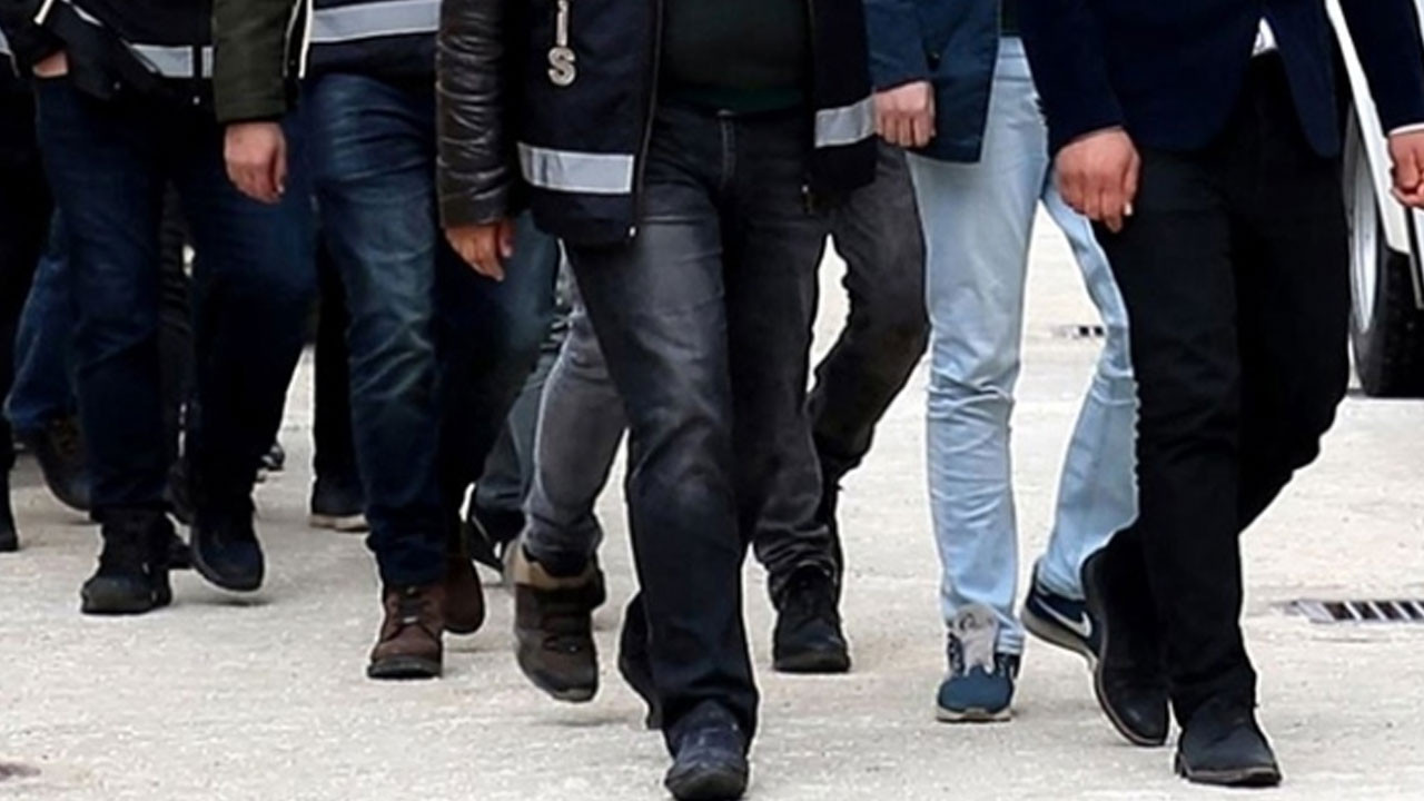 Manisa Turgutlu'da uyuşturucu operasyonunda 3 şüpheli yakalandı