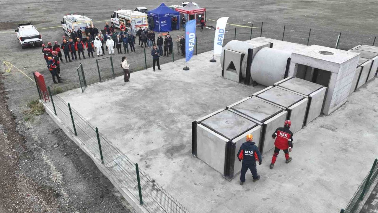 Ağrı'da afetlere müdahale kapasitesini artıracak eğitim parkuru açıldı