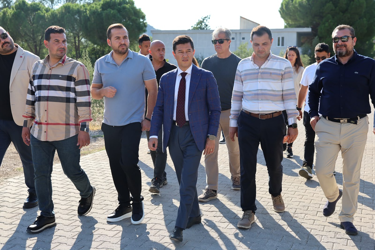 Marmaris Belediye Başkanı Acar Ünlü Hisarönü'nde vatandaşlarla buluştu