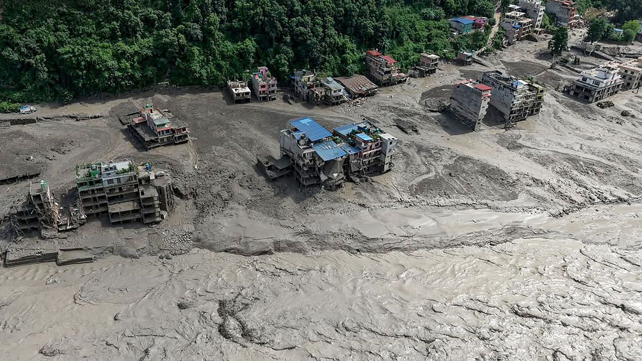 Çin lideri Xi Jinping'den Nepal'deki heyelan felaketi için taziye mesajı