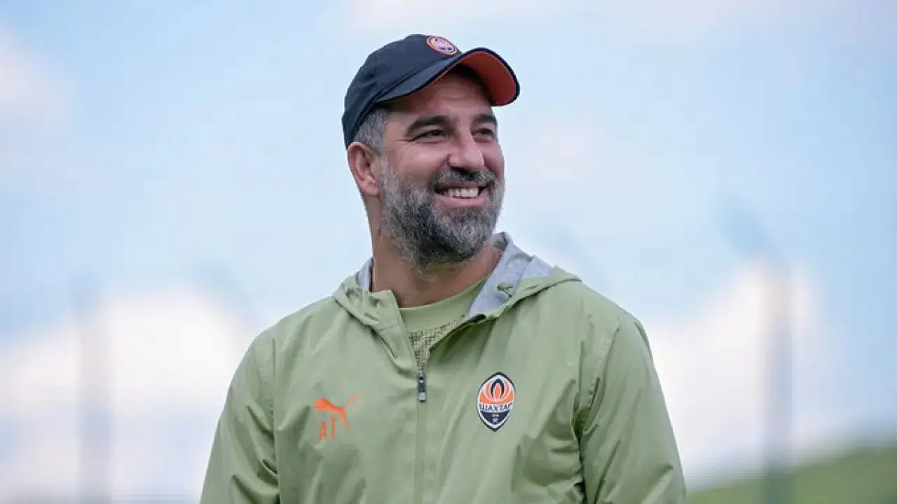 Arda Turan yönetimindeki Shakhtar Donetsk ligde 3'te 3 yaptı