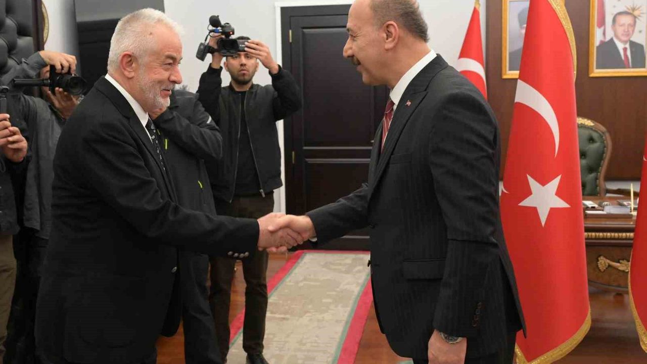 Isparta'da Cumhuriyet'in 103. yıl dönümü törenlerle kutlandı