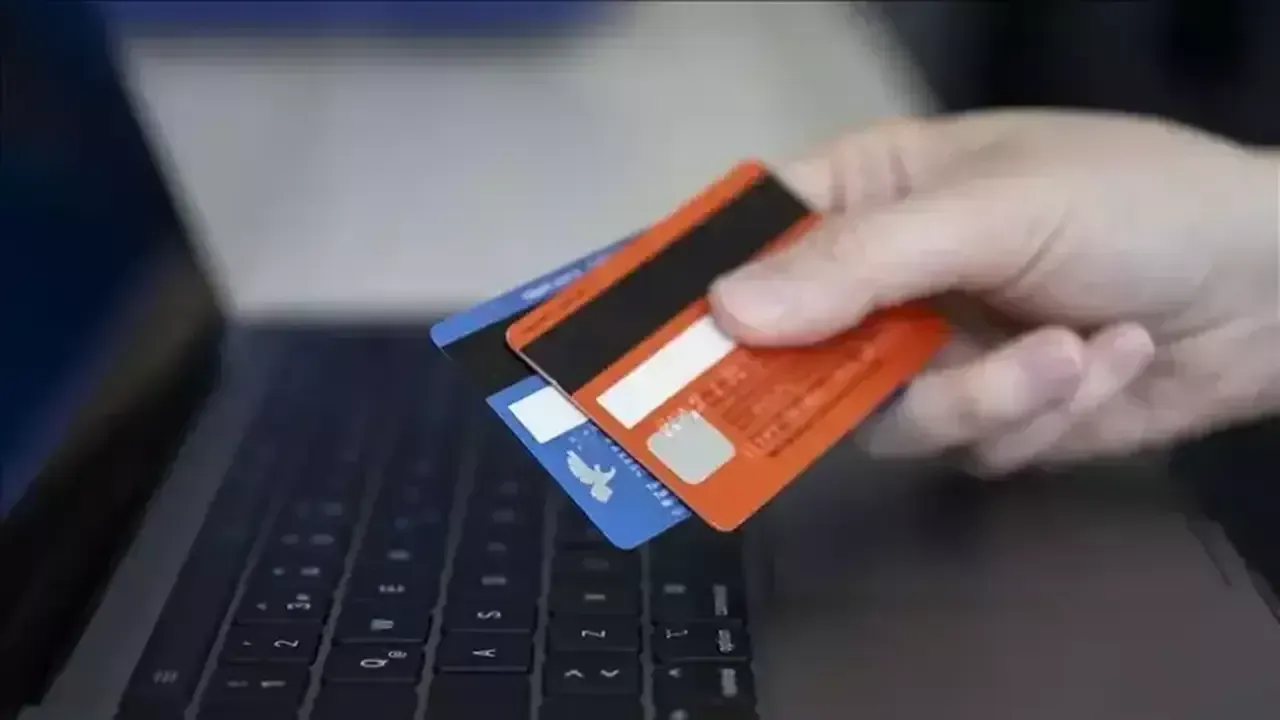 Türkiye'de kartlı ödeme hacmi Temmuz ayında 3 trilyon lirayı aştı