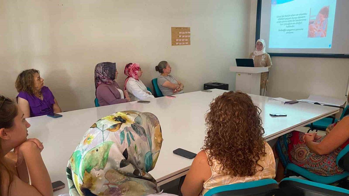 Eskişehir'de anne sütünün önemi hakkında bilgilendirme yapıldı