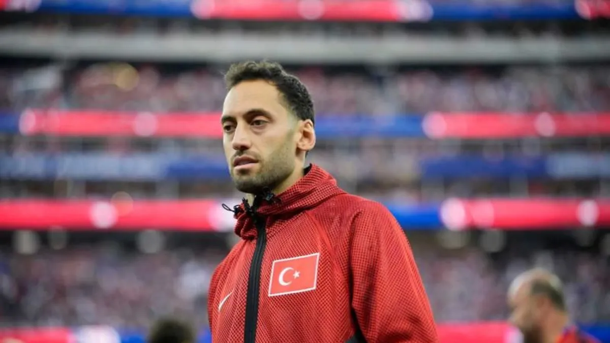 Fenerbahçe, Inter kaptanı Hakan Çalhanoğlu'nu transfer etmek için harekete geçti