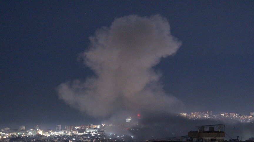 İsrail savaş uçakları Lübnan'ın güneyine gece boyunca hava saldırısı düzenledi