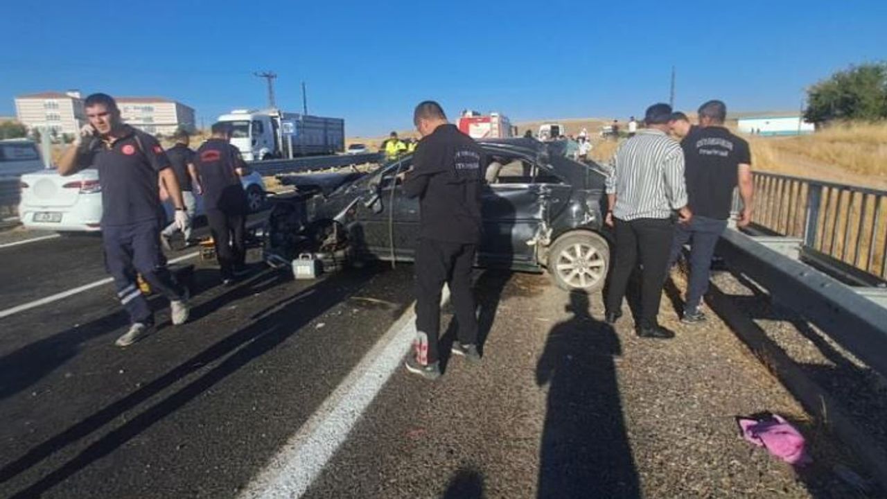 Diyarbakır'da otomobilin takla atması sonucu 5 kişi yaralandı