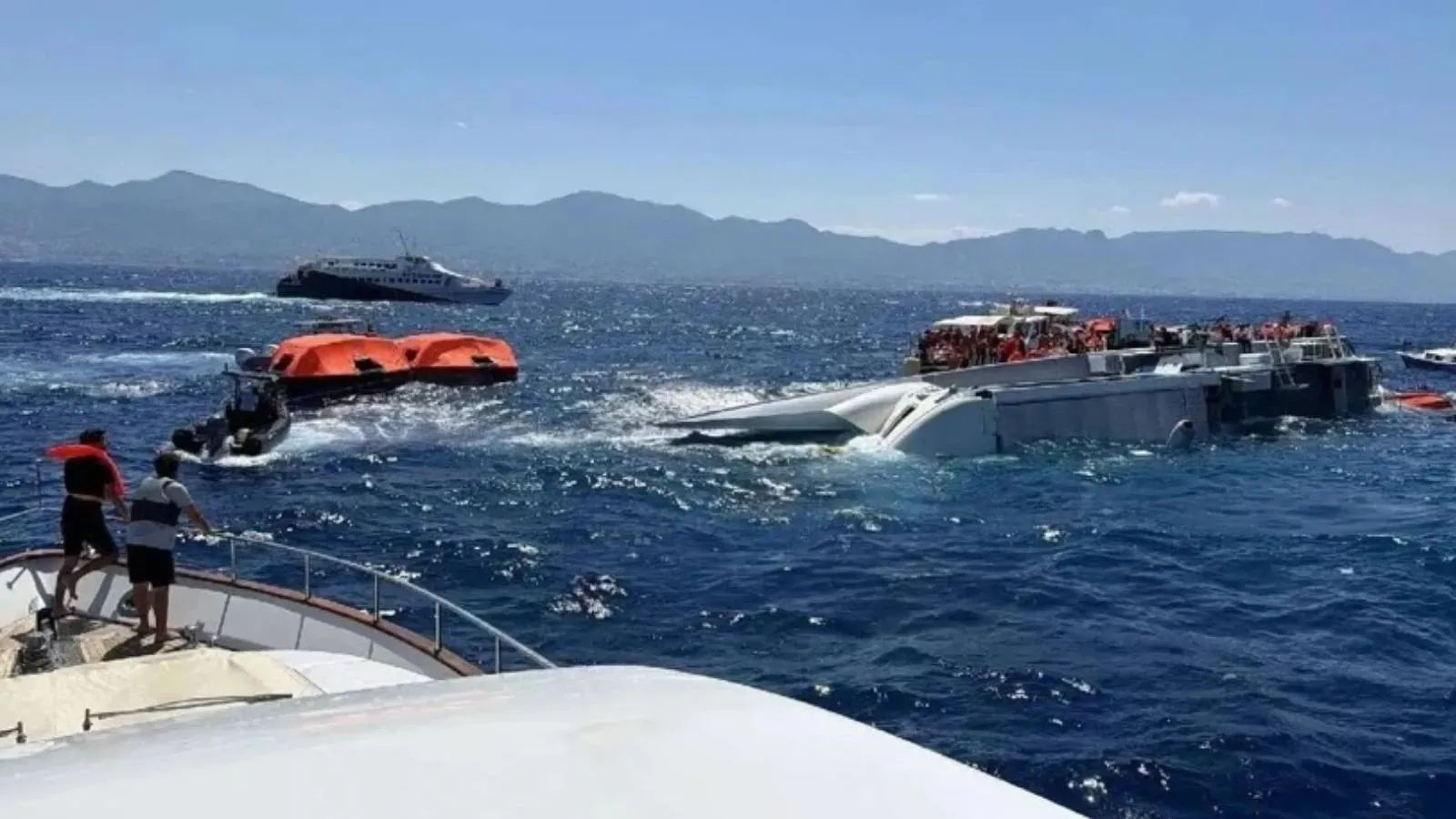 Girne açıklarındaki gemi faciasında iki naaşın kimliği tespit edildi