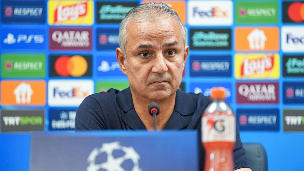 Fenerbahçe teknik direktörü İsmail Kartal Roma maçı için farklı diziliş sinyali verdi