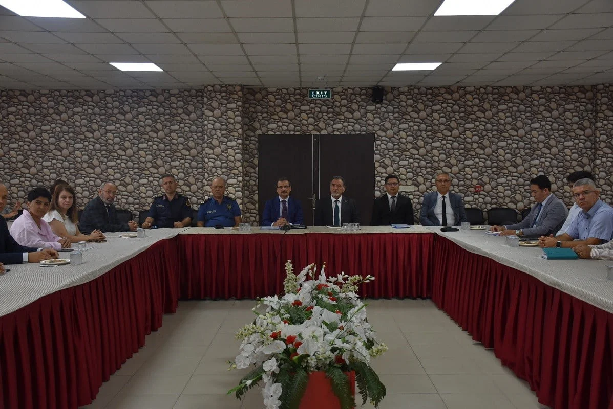 Salihli'de yürütülen kamu yatırımları ve projeler değerlendirildi