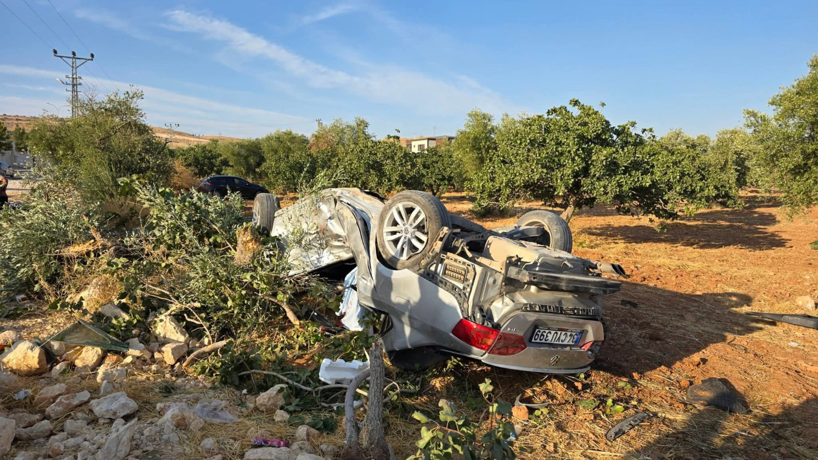 Gaziantep'te otomobilin bahçeye uçtuğu kazada 1 ölü, 6 yaralı